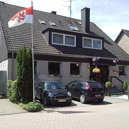 Hotel Haus Mariandl Düsseldorf Esterno foto