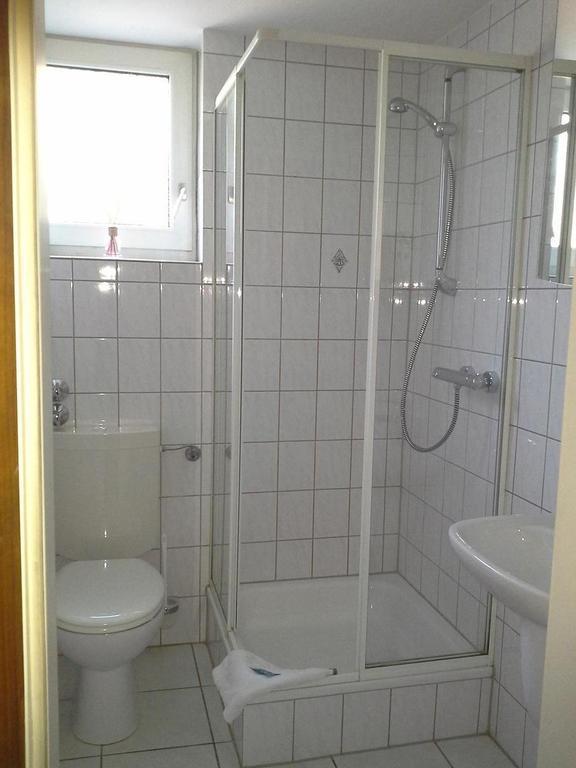 Hotel Haus Mariandl Düsseldorf Camera foto