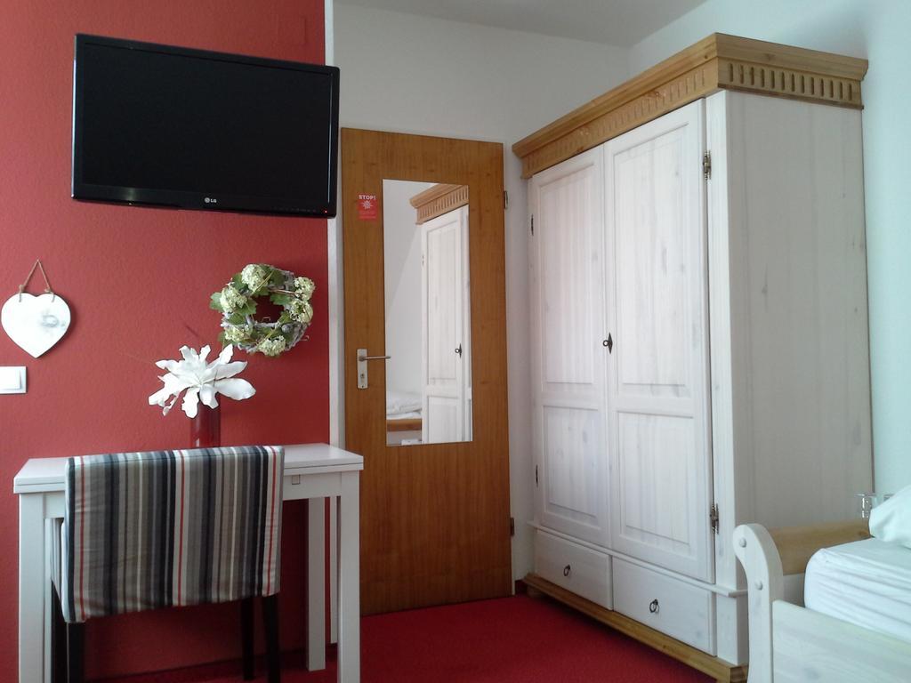 Hotel Haus Mariandl Düsseldorf Camera foto