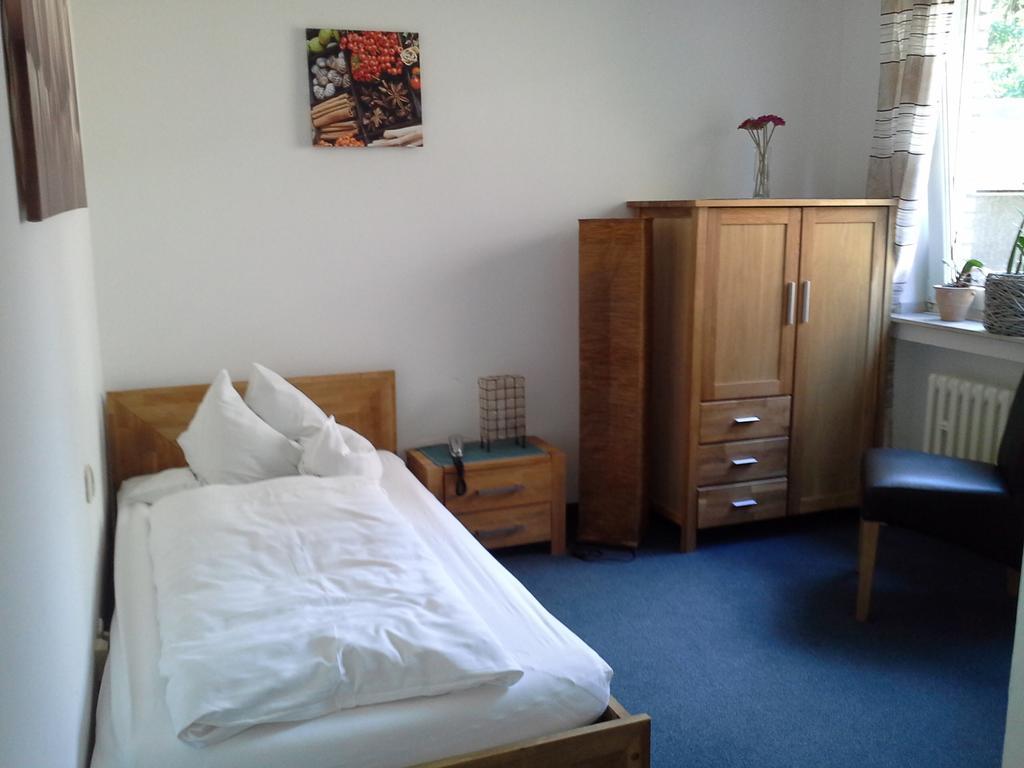 Hotel Haus Mariandl Düsseldorf Camera foto
