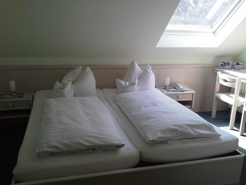 Hotel Haus Mariandl Düsseldorf Camera foto